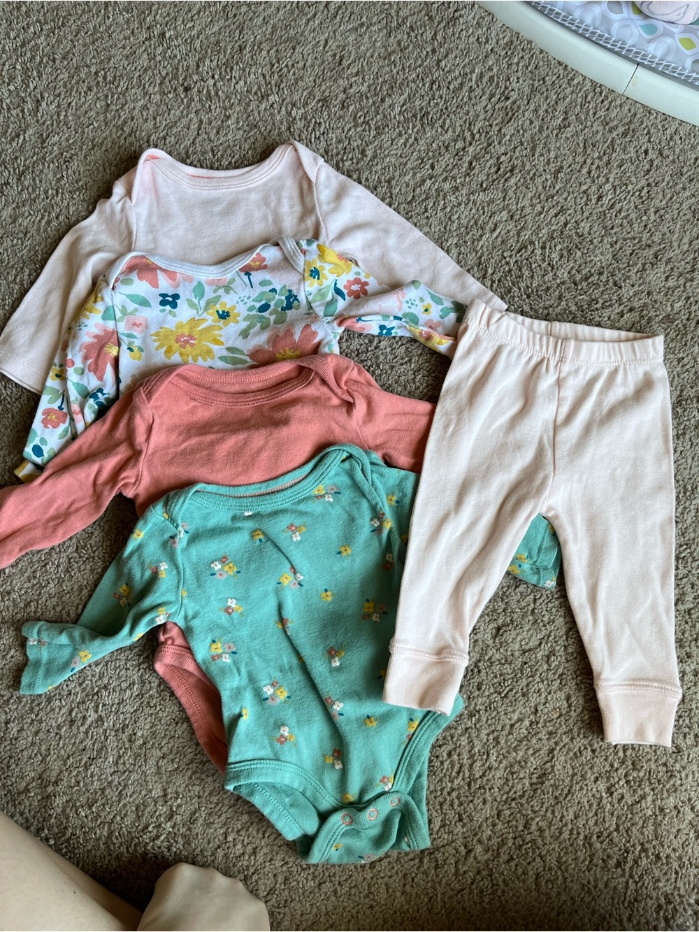 Long sleeve onesie & legging bundle 0-3 months